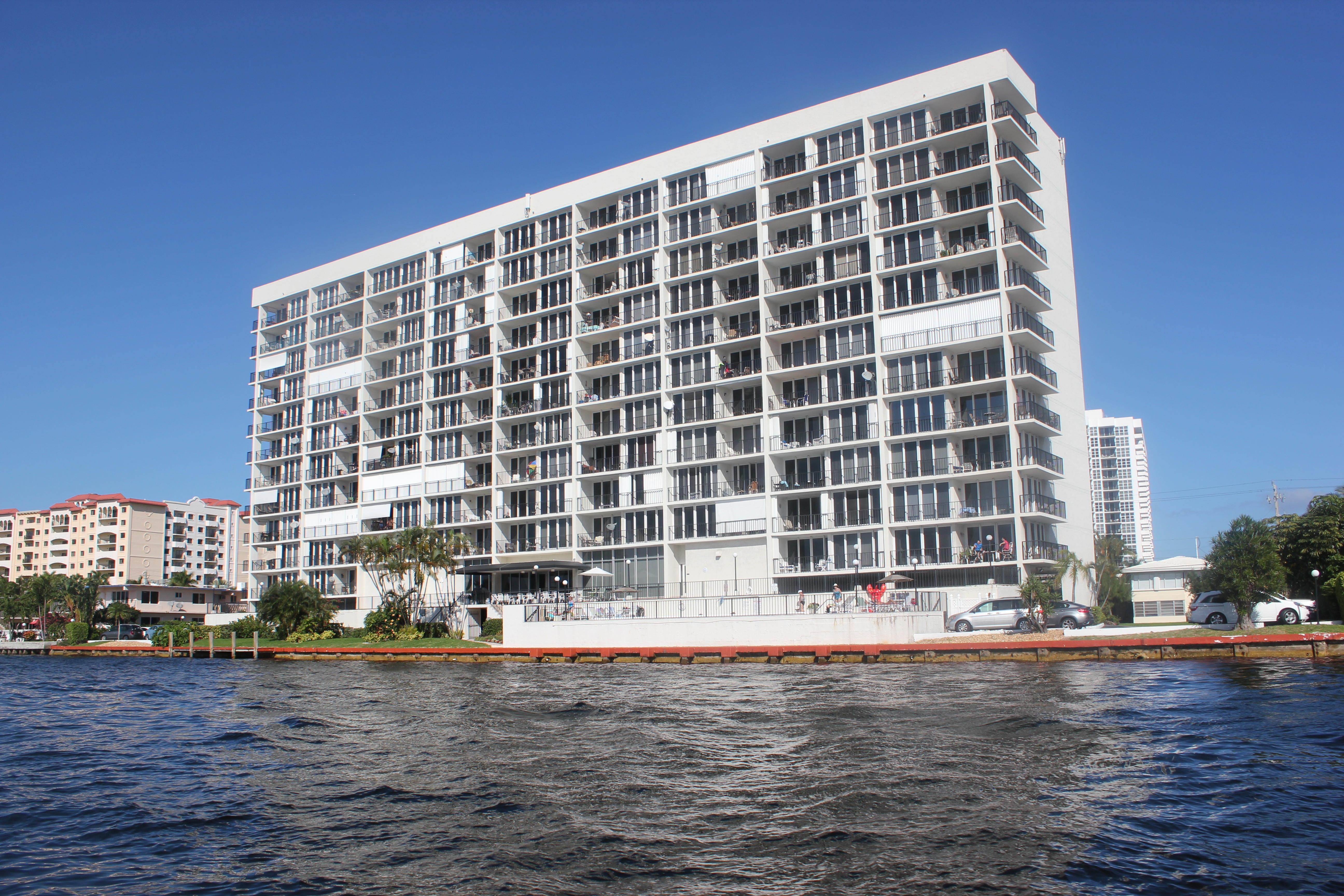 Silver Thatch Intracoastal Condos for Sale
